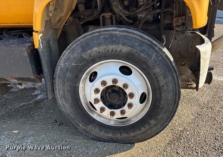 image for item DW7498 2002 GMC C8500 dump truck