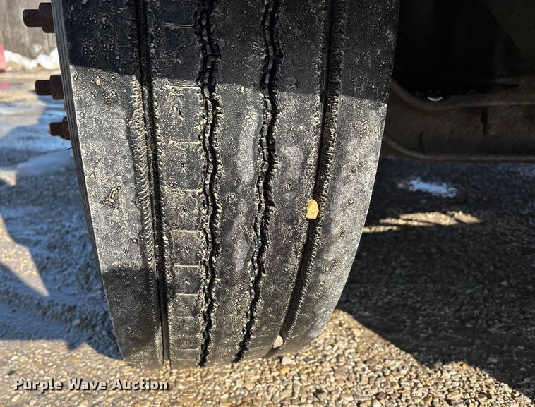 image for item DW7498 2002 GMC C8500 dump truck