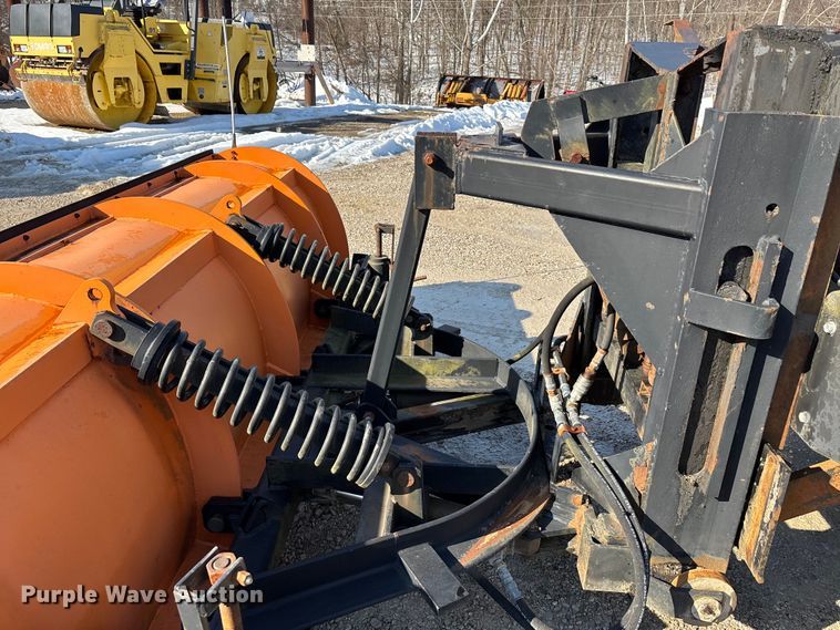 image for item DW7499 2001 GMC C8500 dump truck