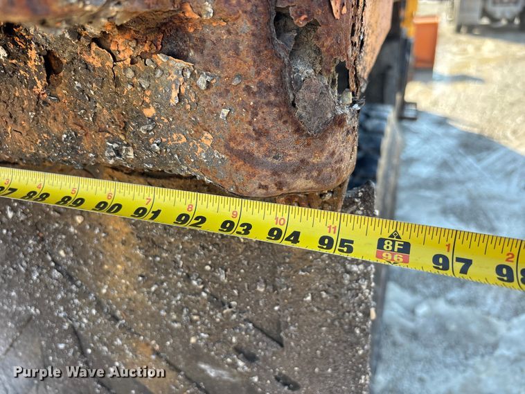 image for item DW7499 2001 GMC C8500 dump truck