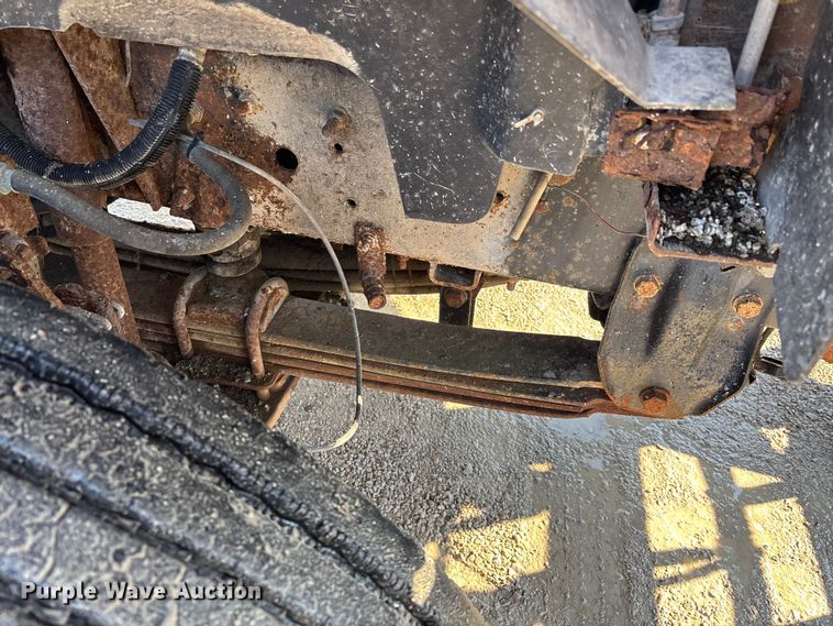 image for item DW7499 2001 GMC C8500 dump truck