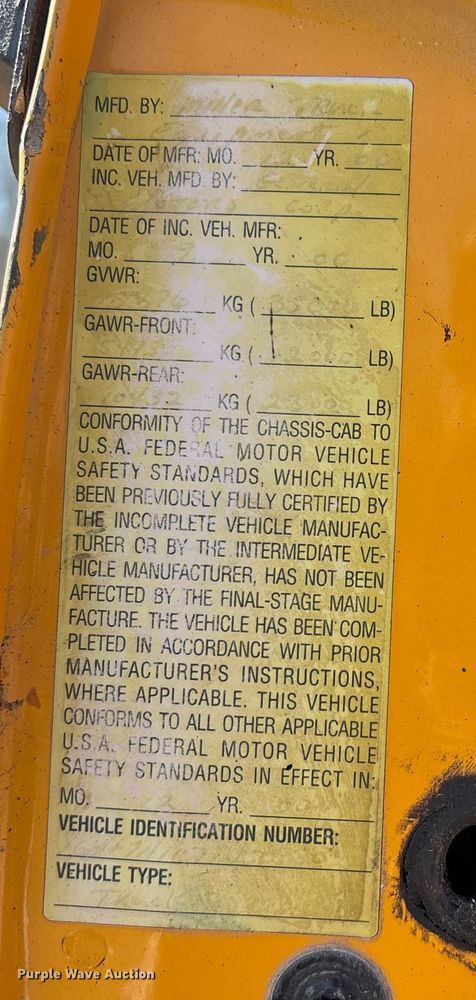 image for item DW7499 2001 GMC C8500 dump truck