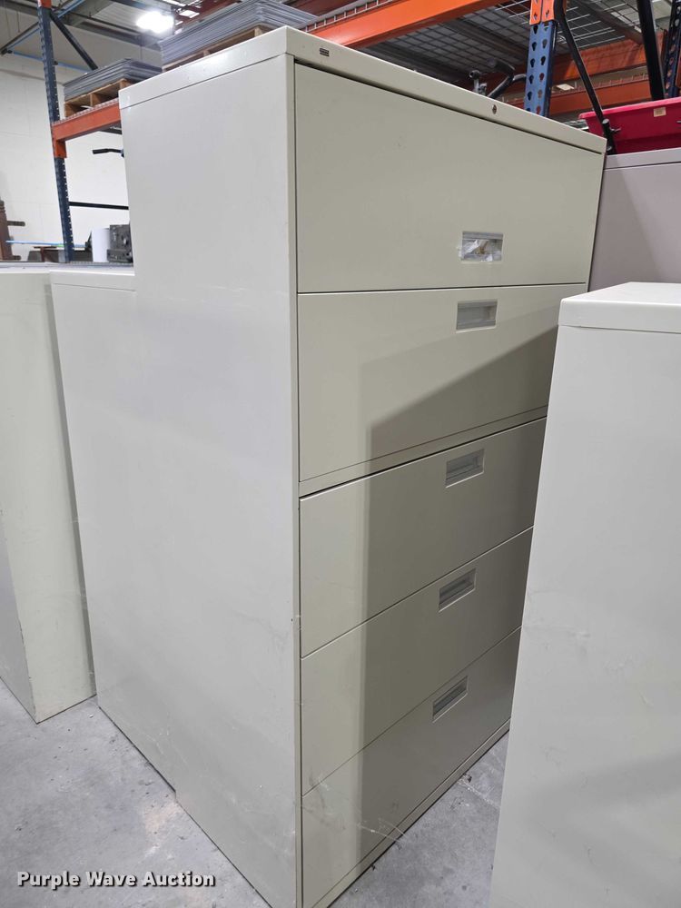 image for item DZ3713 Assorted office furniture