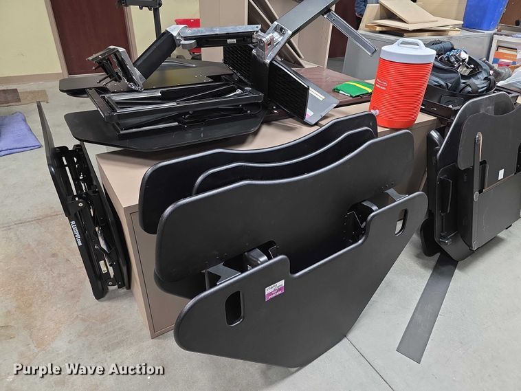 image for item DZ3713 Assorted office furniture