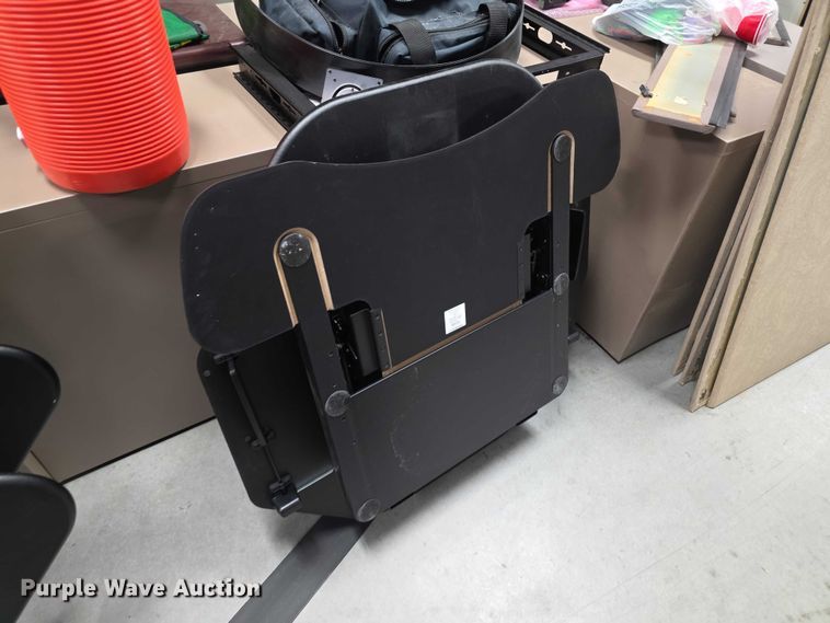 image for item DZ3713 Assorted office furniture