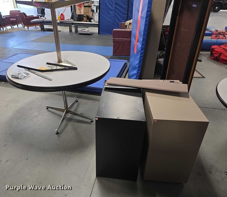 image for item DZ3713 Assorted office furniture