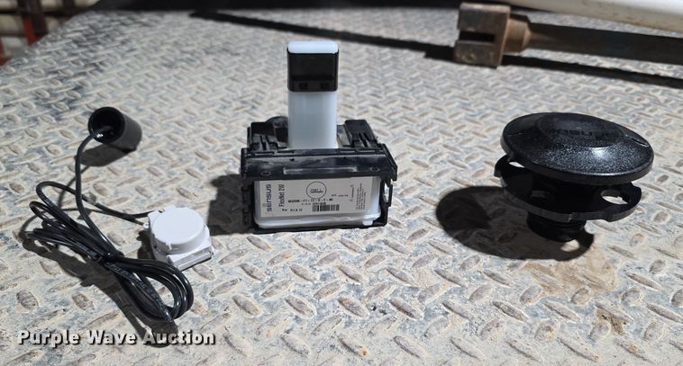 image for item DZ3812 Approximately 400 Sensus water smart point radios