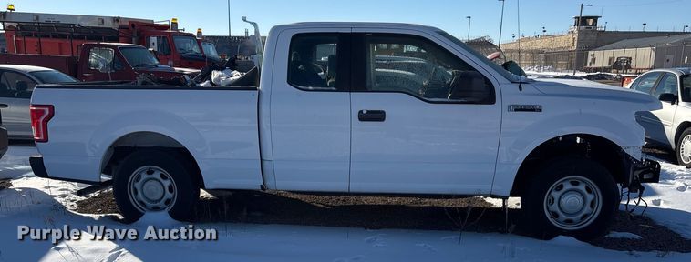 image for item DZ4274 2016 Ford F150 Ext. Cab pickup truck