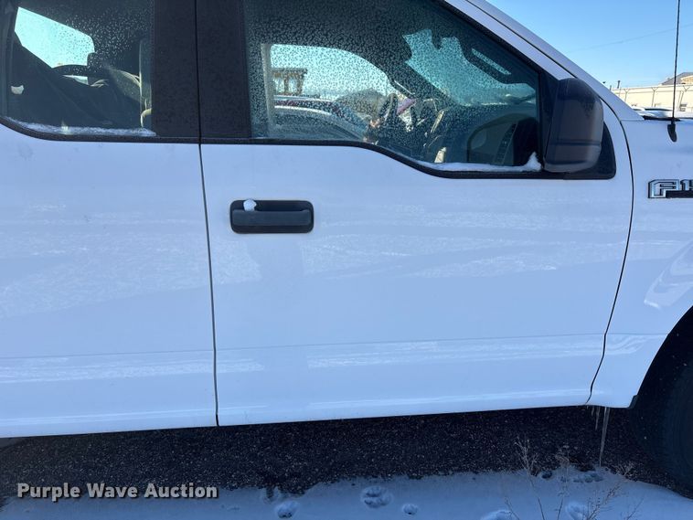 image for item DZ4274 2016 Ford F150 Ext. Cab pickup truck