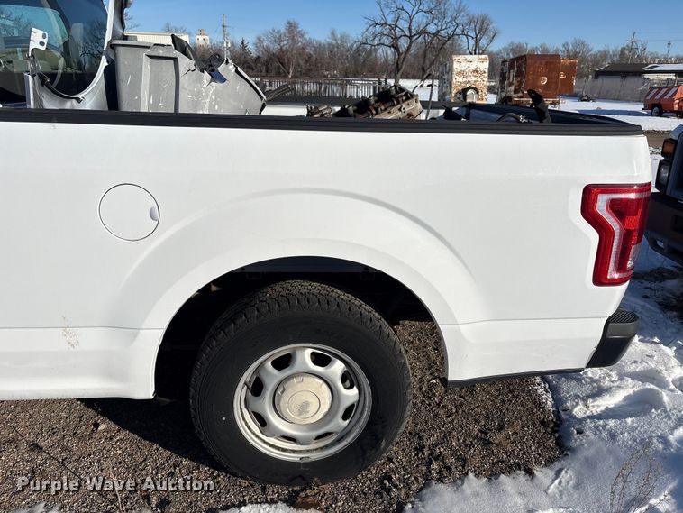 image for item DZ4274 2016 Ford F150 Ext. Cab pickup truck