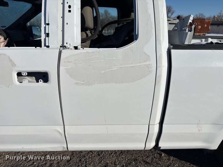 image for item DZ4274 2016 Ford F150 Ext. Cab pickup truck