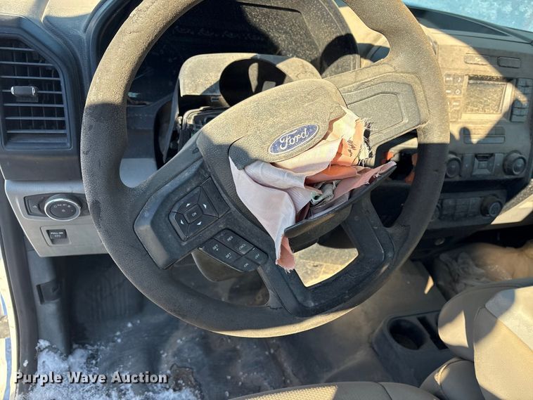 image for item DZ4274 2016 Ford F150 Ext. Cab pickup truck