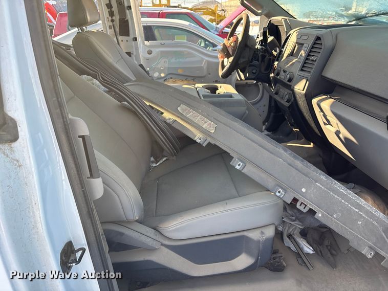 image for item DZ4274 2016 Ford F150 Ext. Cab pickup truck