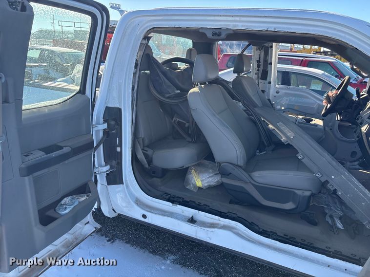 image for item DZ4274 2016 Ford F150 Ext. Cab pickup truck