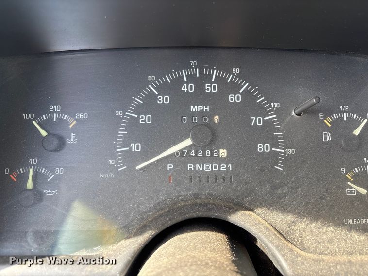 image for item DZ4276 1994 Chevrolet S10 pickup truck