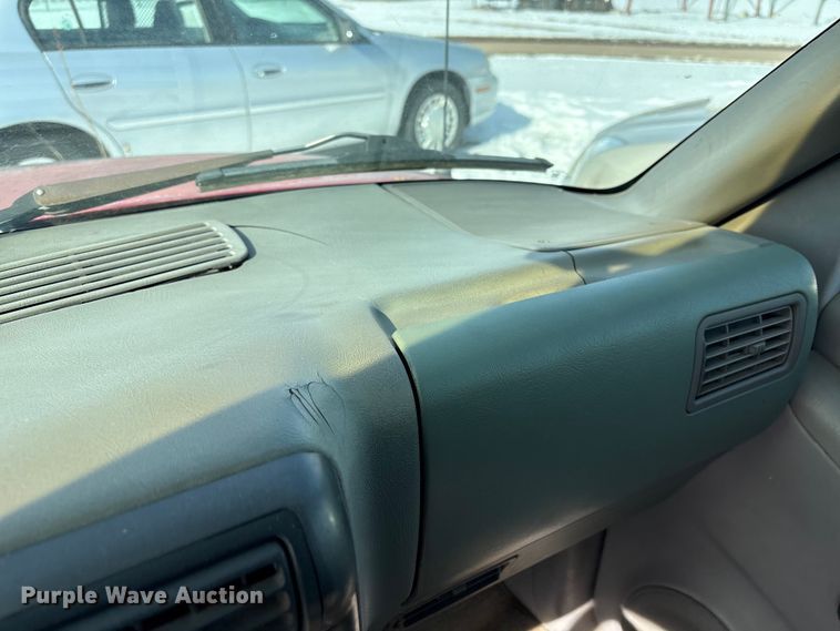 image for item DZ4276 1994 Chevrolet S10 pickup truck