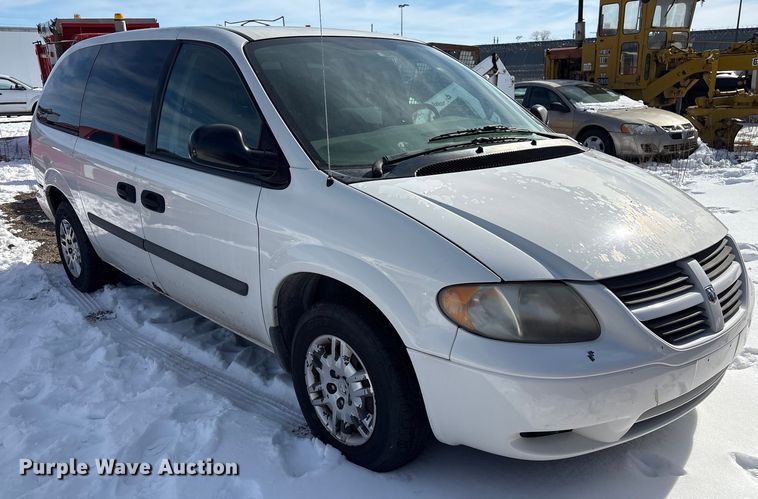 image for item DZ4277 2006 Dodge Grand Caravan van