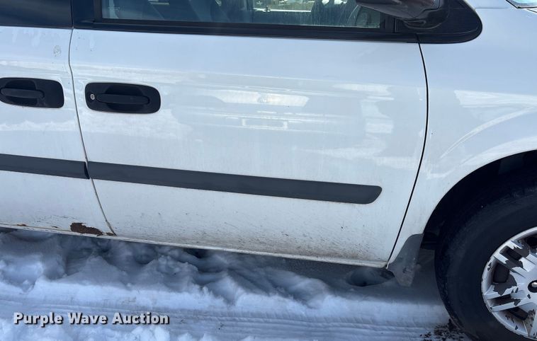 image for item DZ4277 2006 Dodge Grand Caravan van