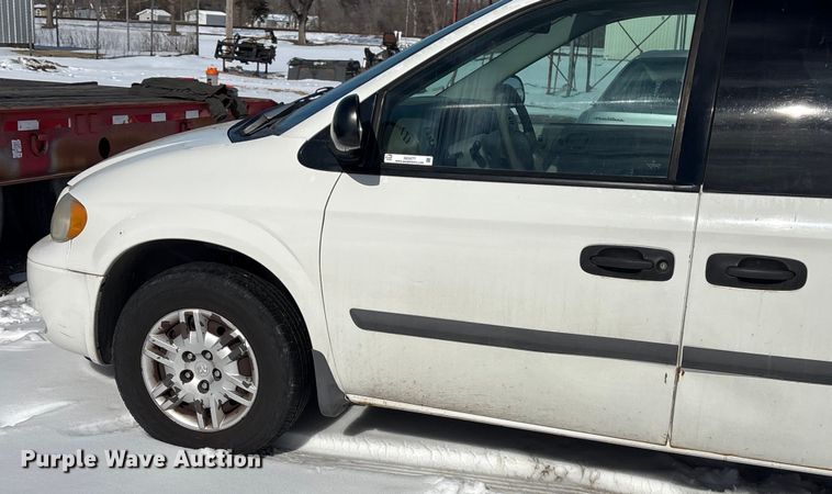 image for item DZ4277 2006 Dodge Grand Caravan van