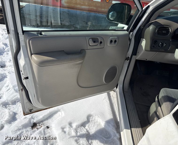 image for item DZ4277 2006 Dodge Grand Caravan van