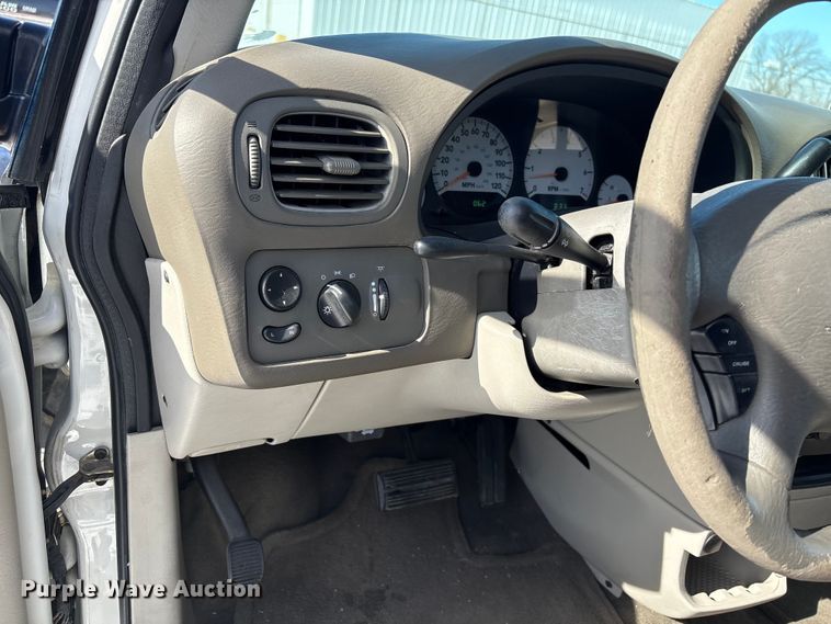 image for item DZ4277 2006 Dodge Grand Caravan van