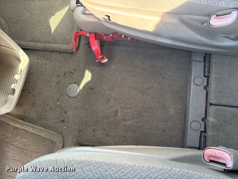 image for item DZ4277 2006 Dodge Grand Caravan van