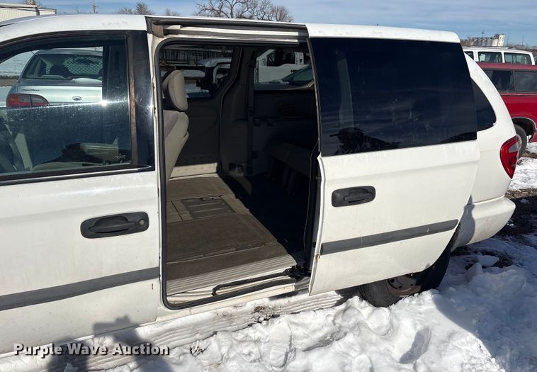image for item DZ4277 2006 Dodge Grand Caravan van