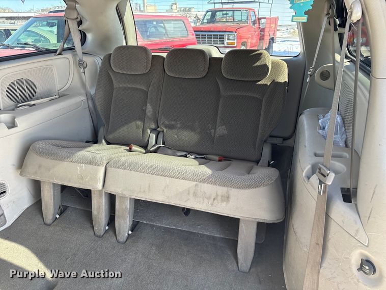 image for item DZ4277 2006 Dodge Grand Caravan van