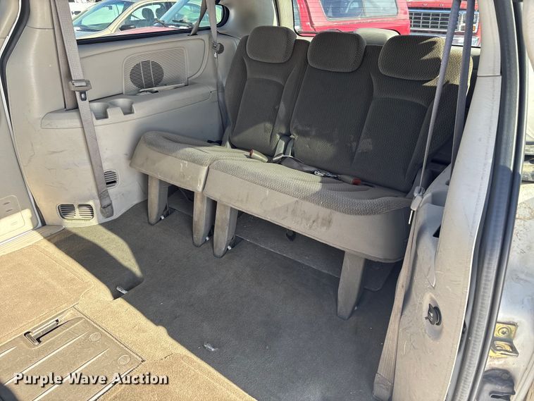 image for item DZ4277 2006 Dodge Grand Caravan van
