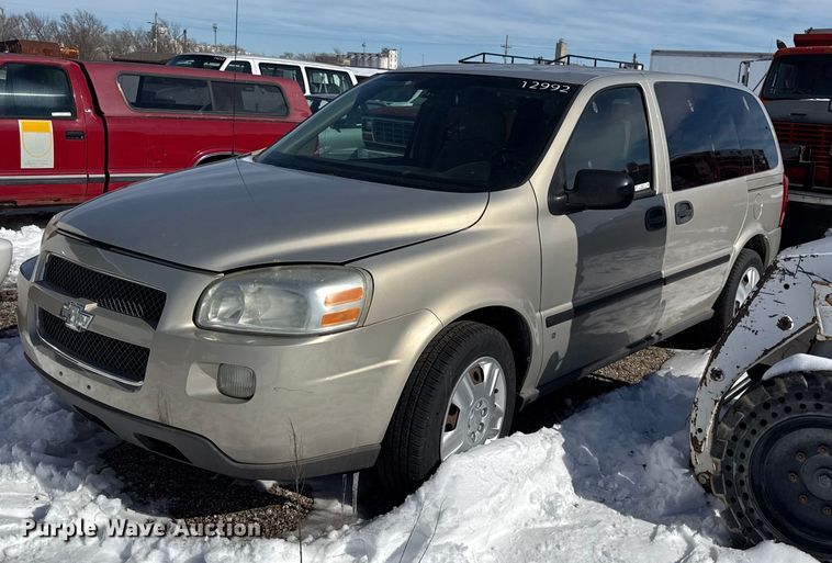 image for item DZ4278 2008 Chevrolet Uplander van