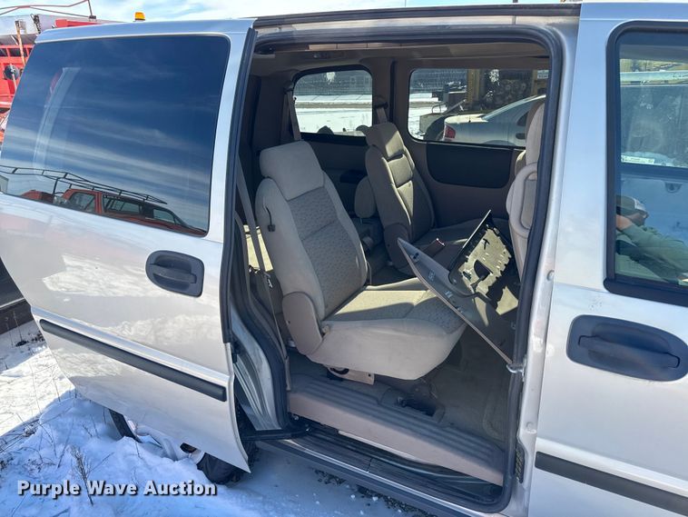 image for item DZ4278 2008 Chevrolet Uplander van