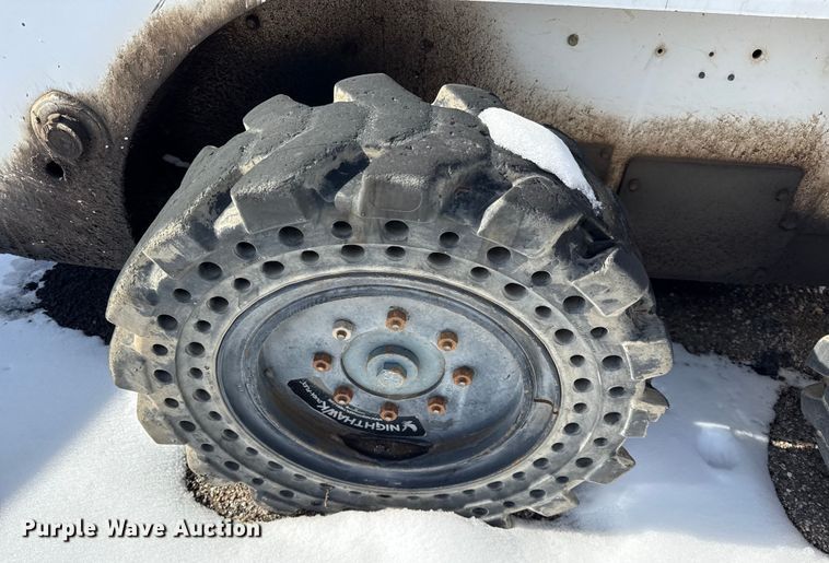 image for item DZ4279 1996 Bobcat 773 skid steer loader