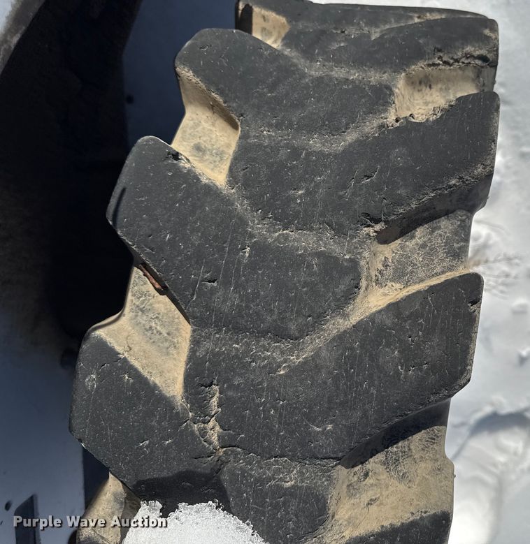 image for item DZ4279 1996 Bobcat 773 skid steer loader