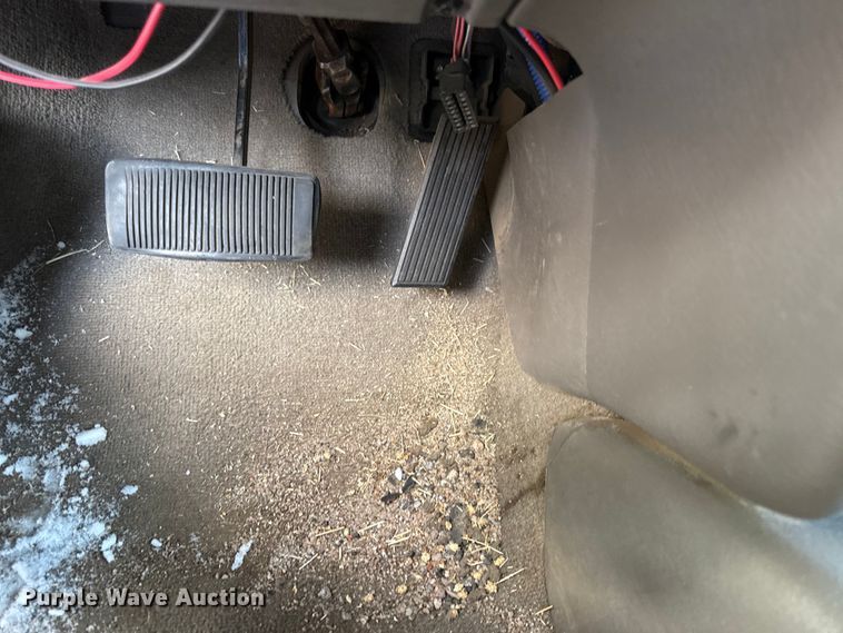 image for item DZ4280 2004 Dodge Stratus  