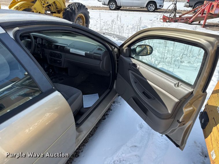 image for item DZ4280 2004 Dodge Stratus  