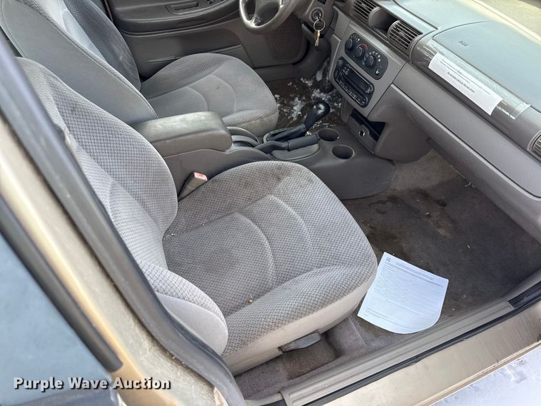 image for item DZ4280 2004 Dodge Stratus  