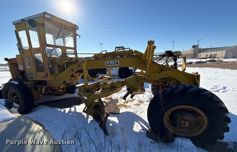 image for item DZ4281 1969 Galion 118 motor grader