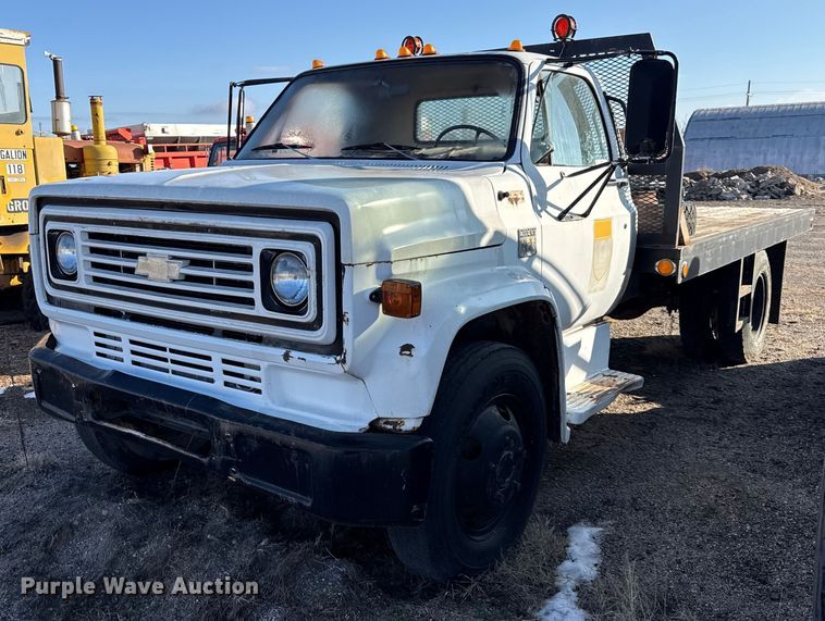 image for item DZ4282 1979 Chevrolet C60 flatbed truck