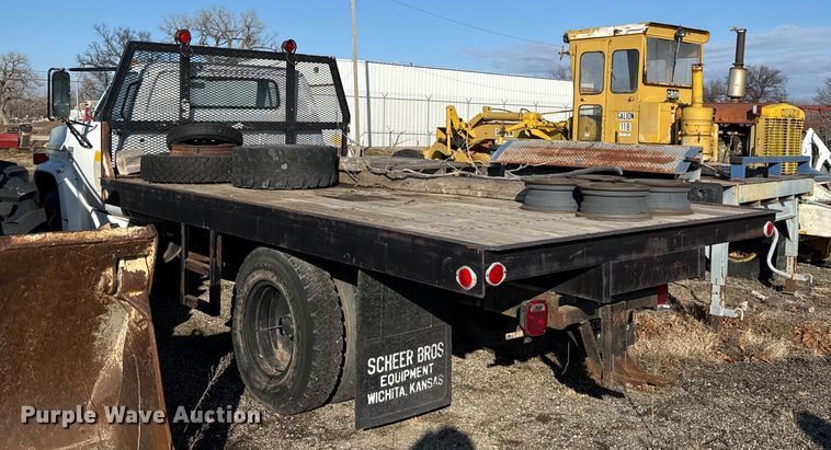 image for item DZ4282 1979 Chevrolet C60 flatbed truck