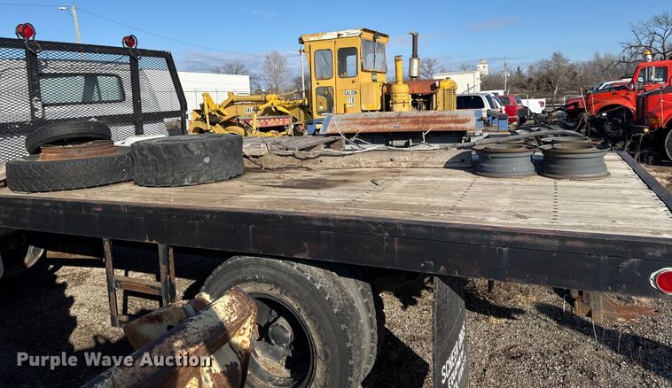 image for item DZ4282 1979 Chevrolet C60 flatbed truck