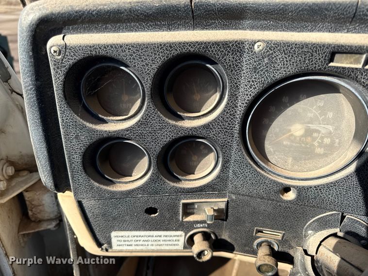 image for item DZ4282 1979 Chevrolet C60 flatbed truck