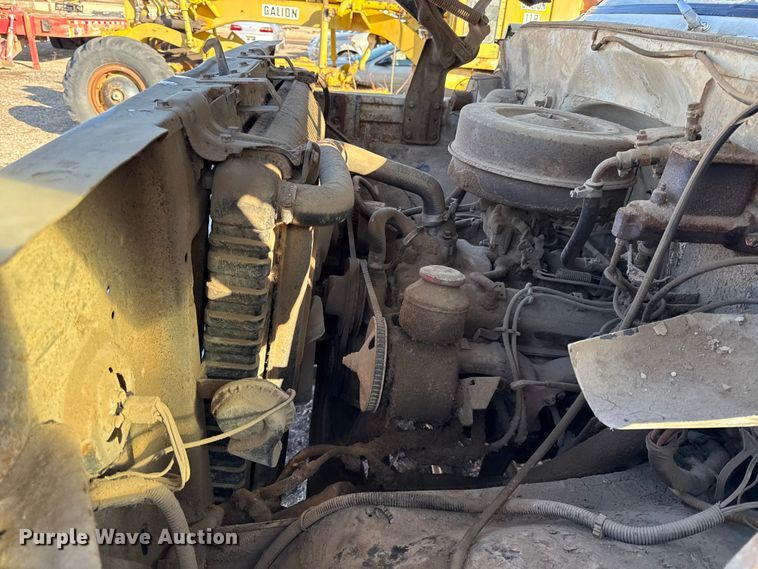 image for item DZ4282 1979 Chevrolet C60 flatbed truck