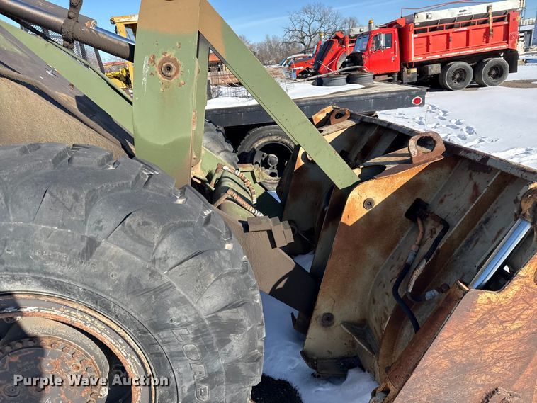 image for item DZ4283 Case  MW24C wheel loader