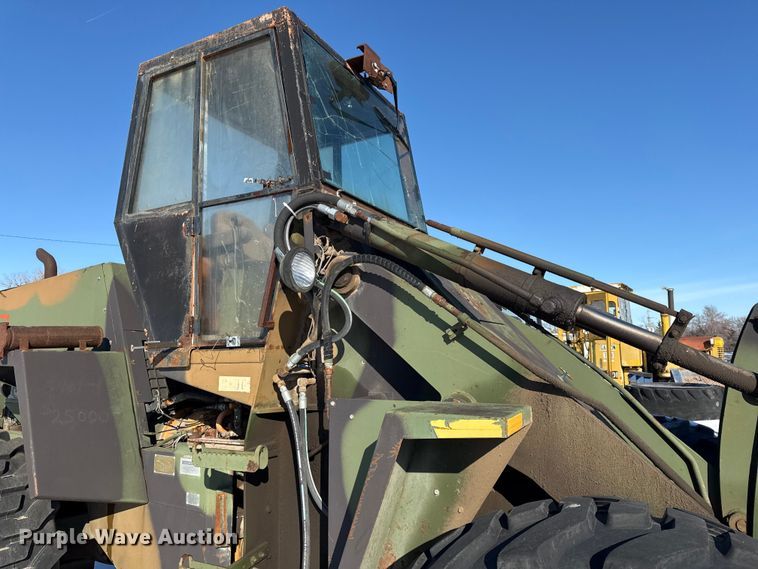 image for item DZ4283 Case  MW24C wheel loader