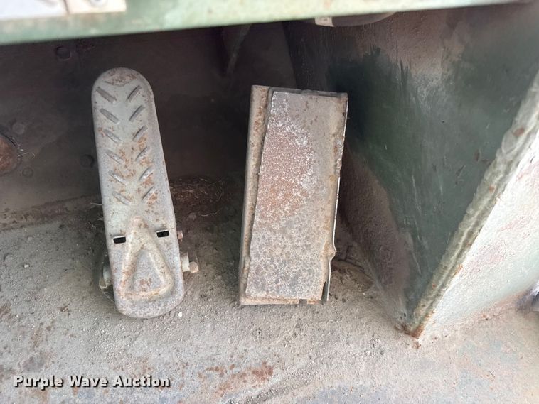 image for item DZ4283 Case  MW24C wheel loader