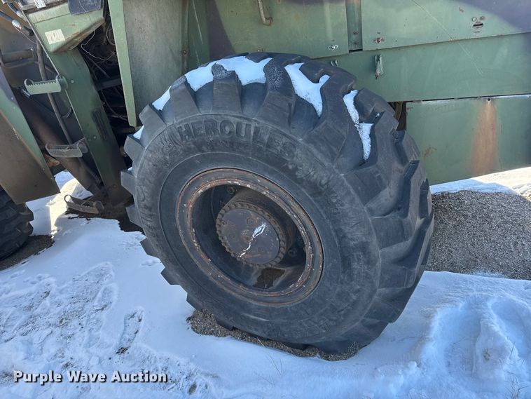 image for item DZ4283 Case  MW24C wheel loader