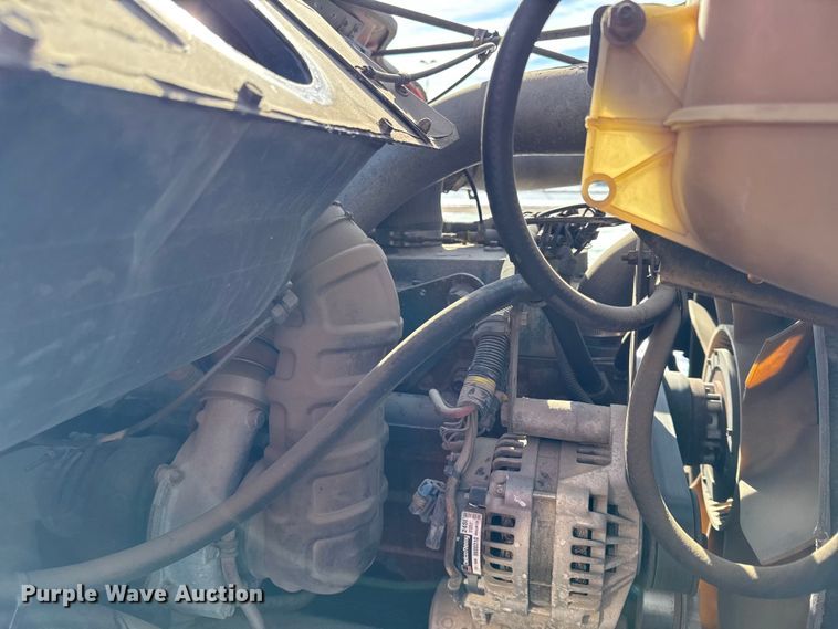 image for item DZ4284 1999 International 4900 dump truck