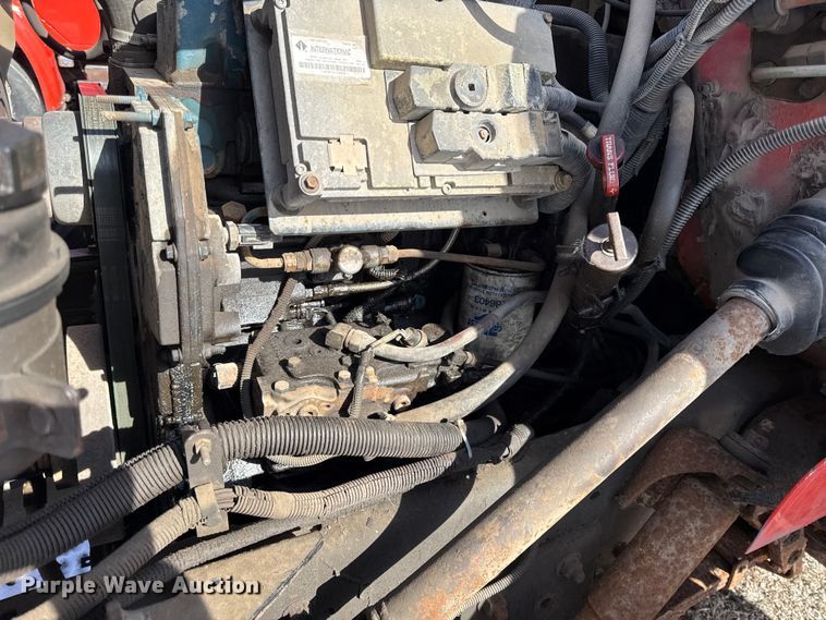 image for item DZ4284 1999 International 4900 dump truck