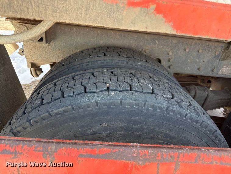 image for item DZ4285 1999 International 4900 dump truck