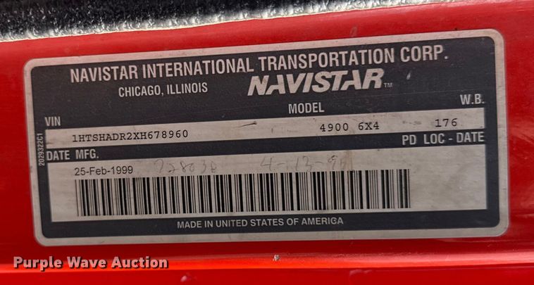 image for item DZ4285 1999 International 4900 dump truck